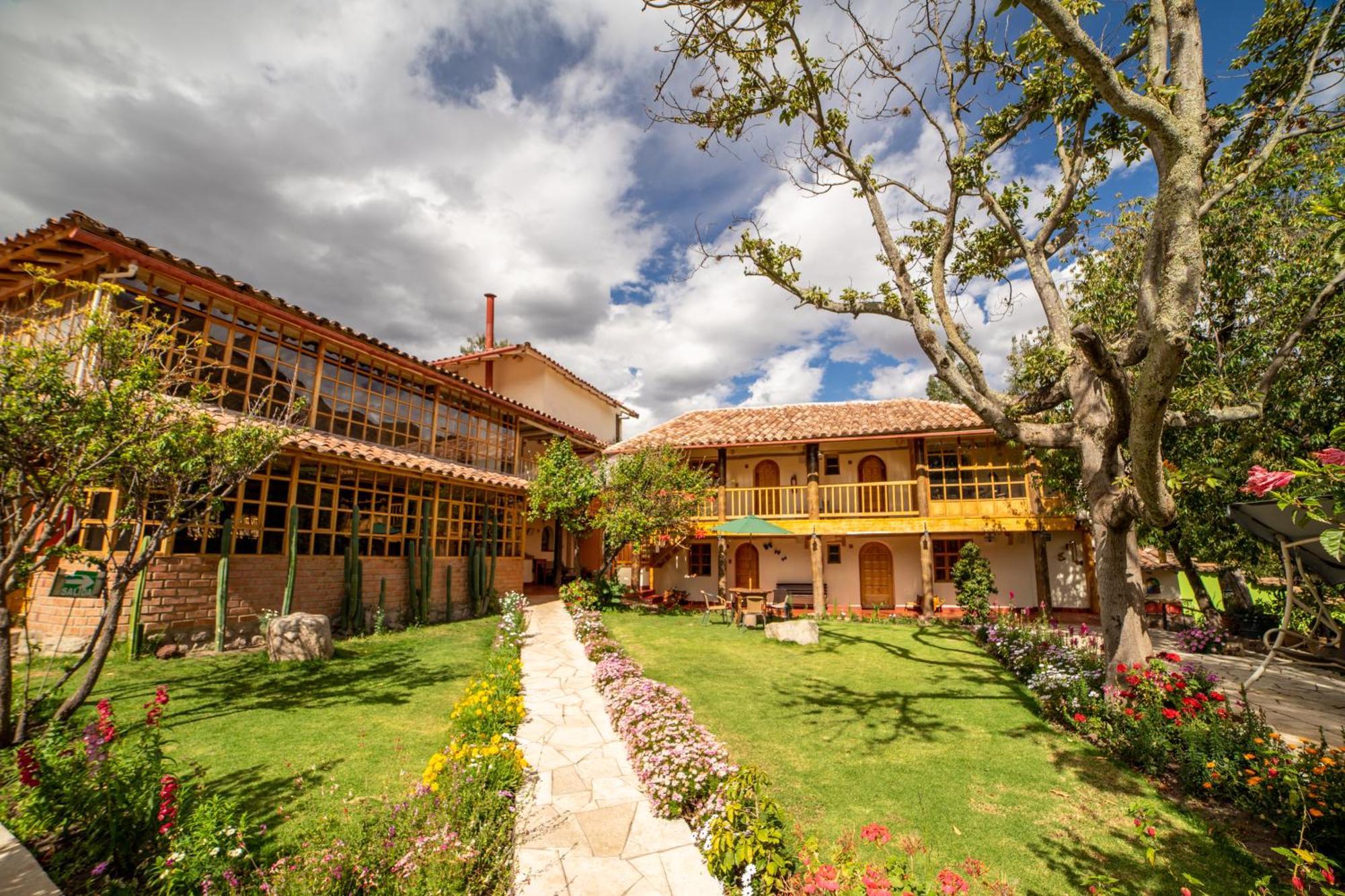 Iorana Hotel Urubamba Exterior photo